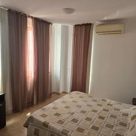 хелиос شقة *